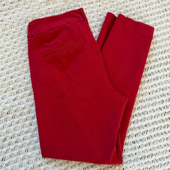OLD NAVY Gently Used High Rise Pixie Straight Leg Slim Fit Red Pants Size 6 - Picture 6 of 9
